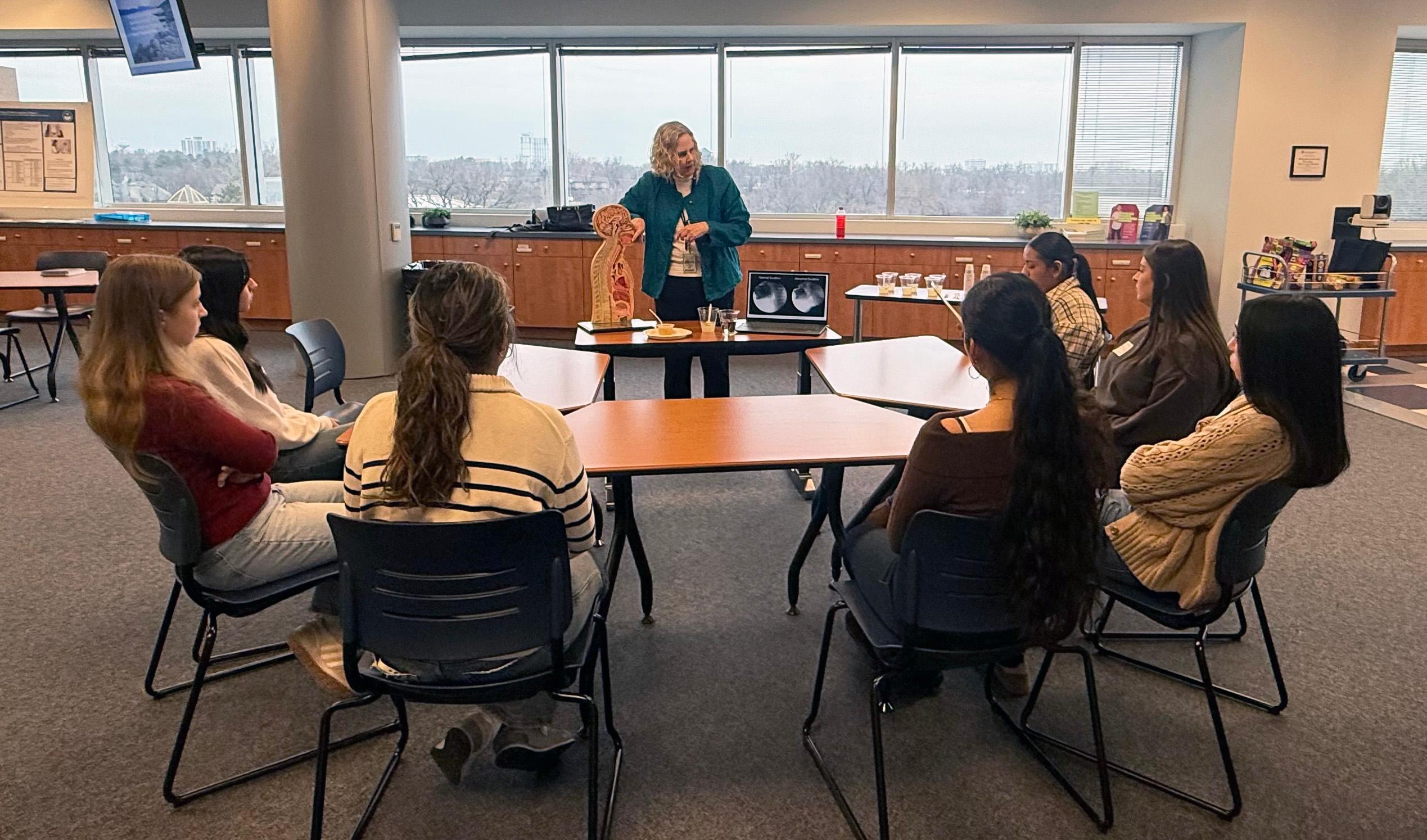 Addison Trail students participate in Midwestern University’s Health Sciences Career Day 