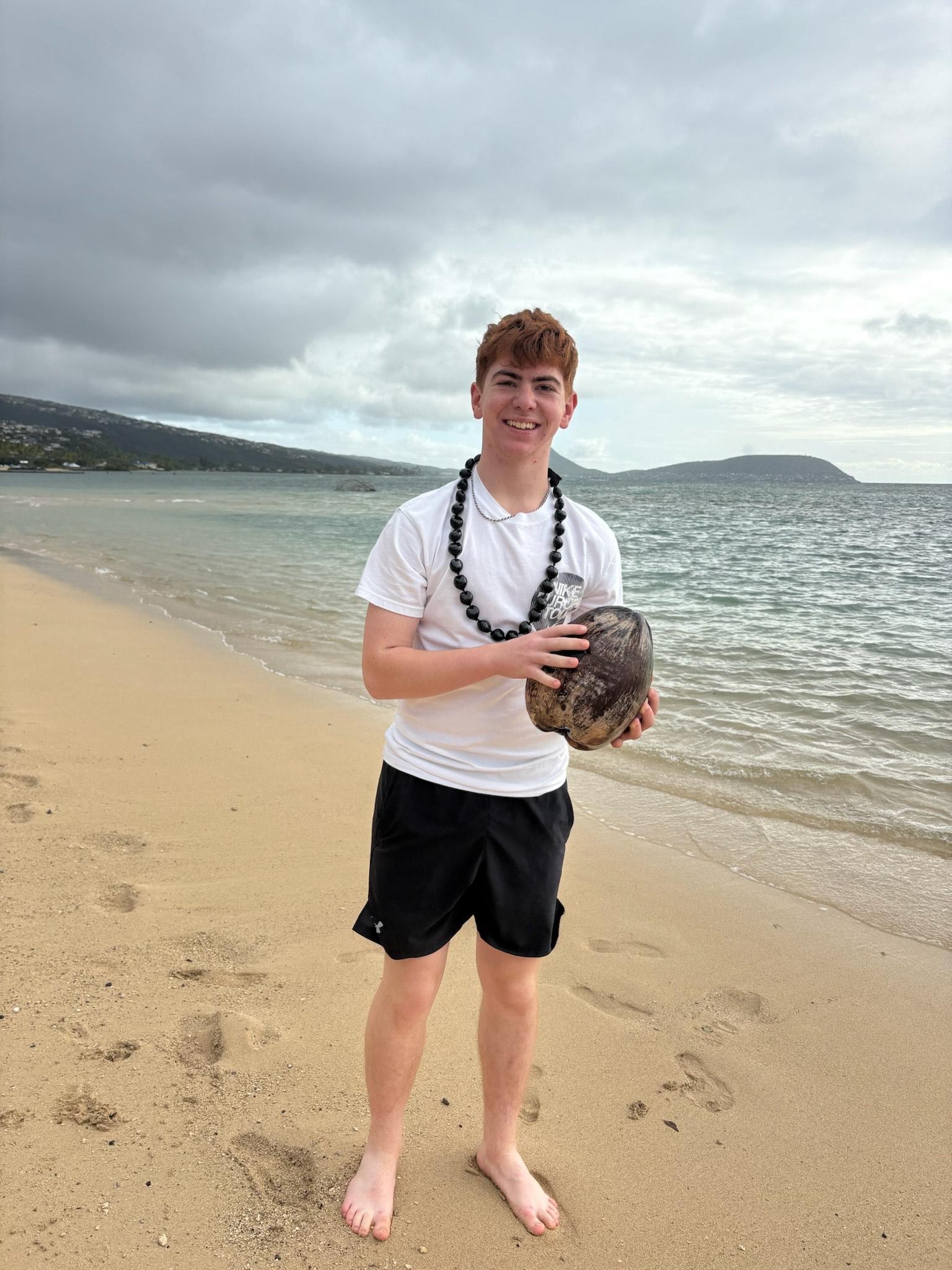Willowbrook student’s dream vacation to Hawaii granted by Make-A-Wish Illinois