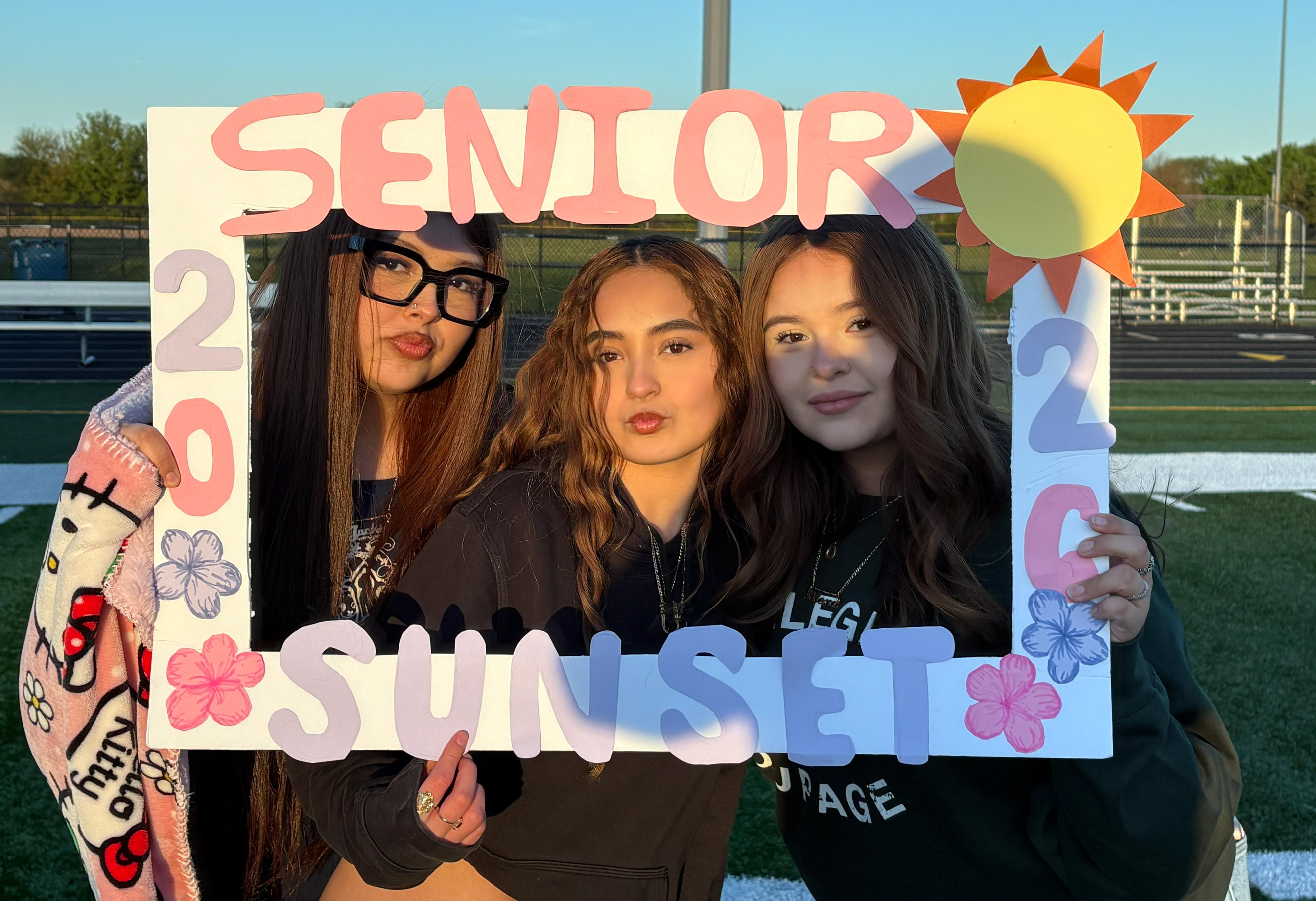 Members of Addison Trail class of 2026 gather for Senior Sunset event to celebrate end of 2025-26 school year