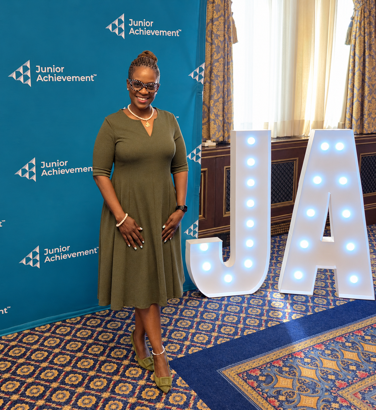 District 88 Student Success Coordinator earns Junior Achievement of Chicago 2026 Above & Beyond Award
